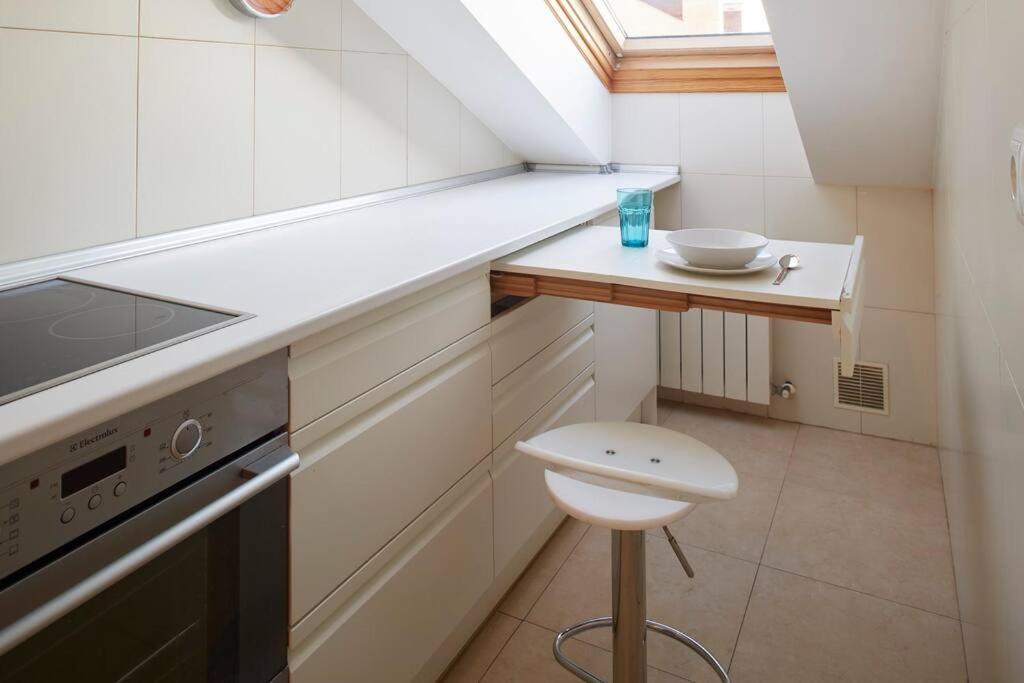 Apartamento Con Terraza A Un Paso De La Playa Gijon Bagian luar foto